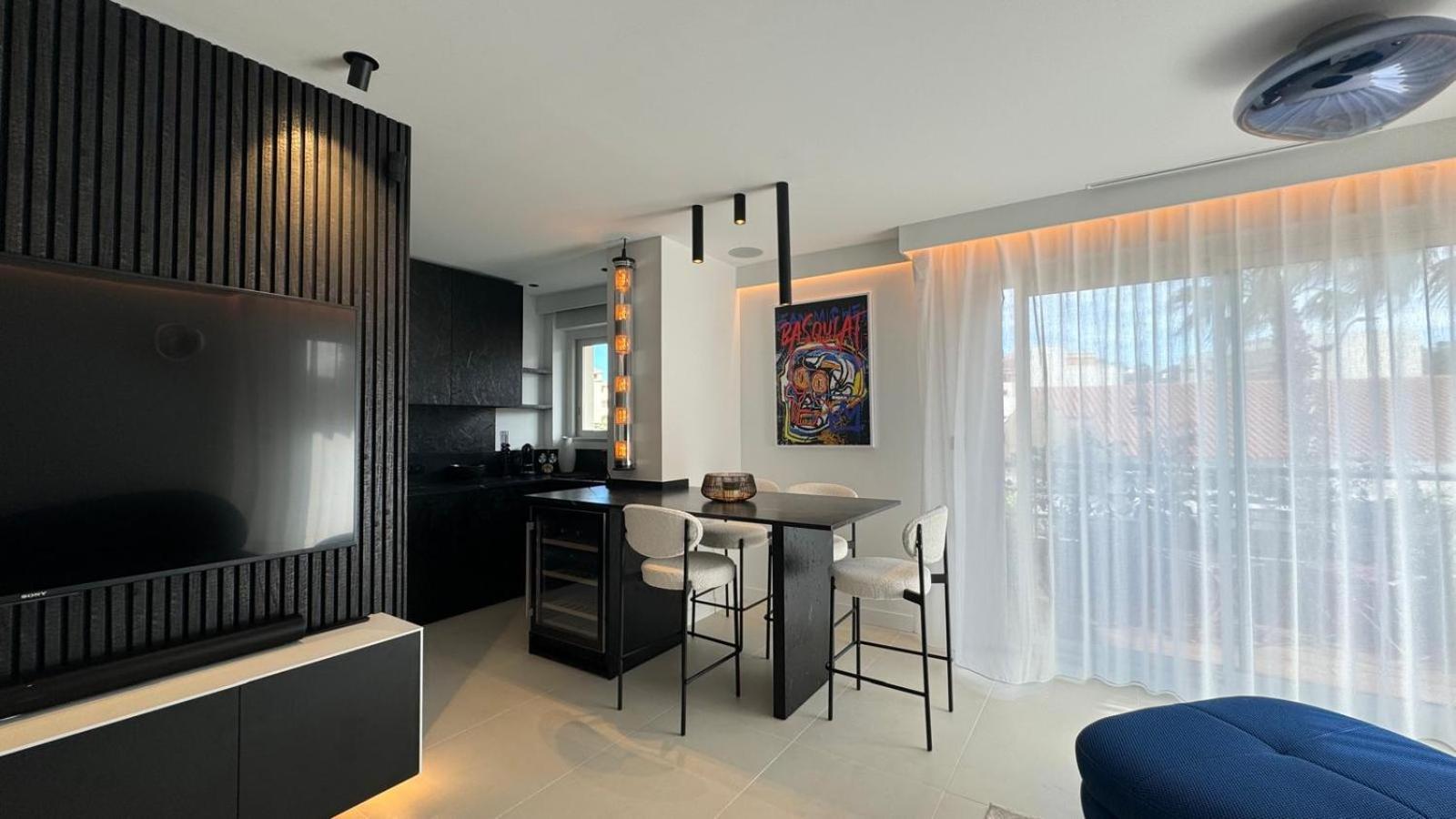 Appartement Luxueux Plein Centre De Cavalaire A 2Mn De La Plage Esterno foto