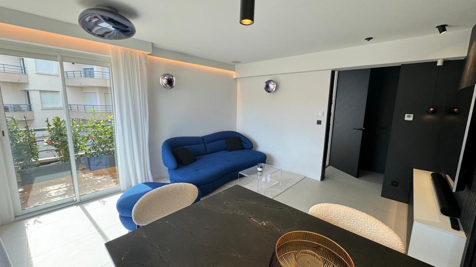 Appartement Luxueux Plein Centre De Cavalaire A 2Mn De La Plage Esterno foto