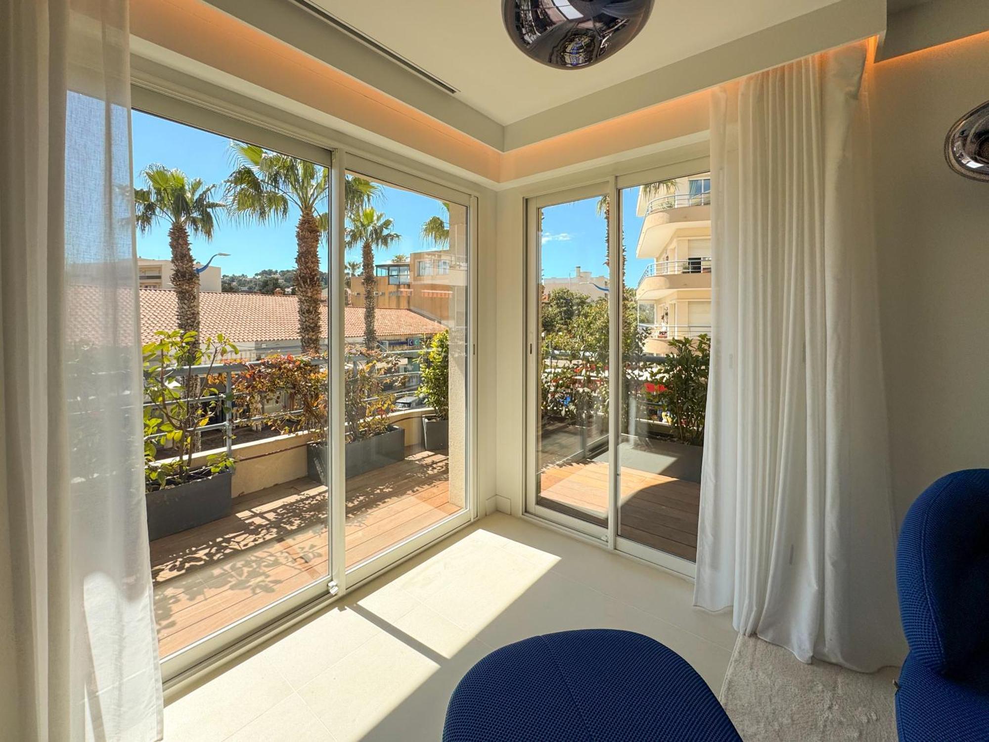 Appartement Luxueux Plein Centre De Cavalaire A 2Mn De La Plage Esterno foto